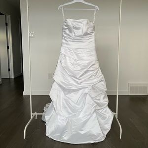 NWT White Satin Wedding Dress